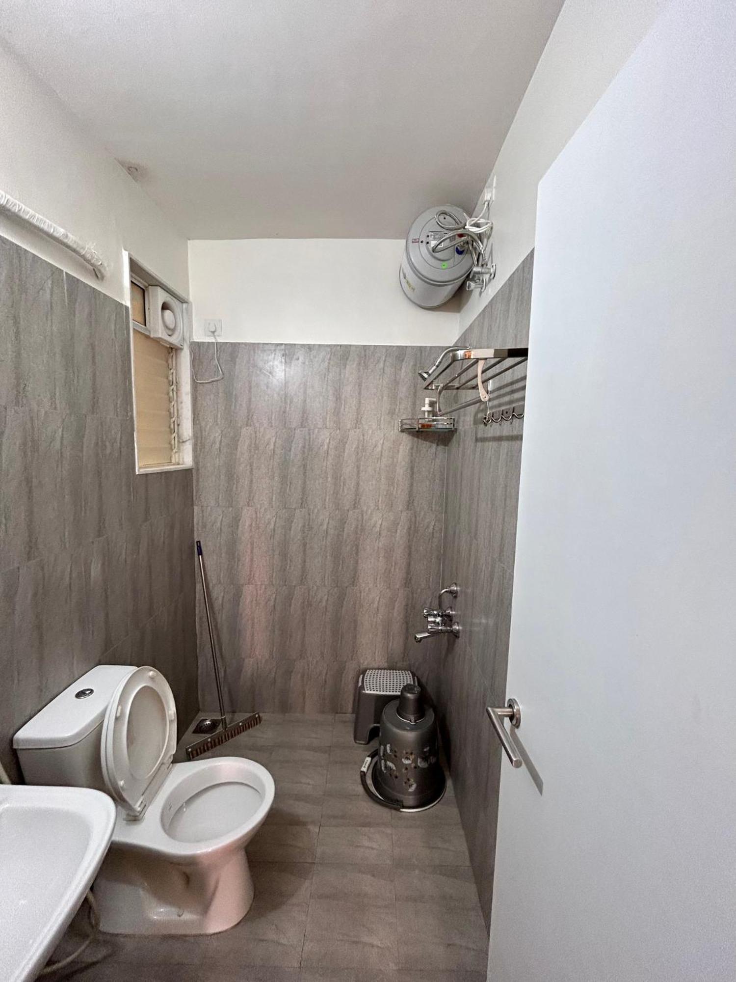 Good Stay Pool View Stylish Studio Apartment,6Km From Airport, 307 Dabolim Exterior foto