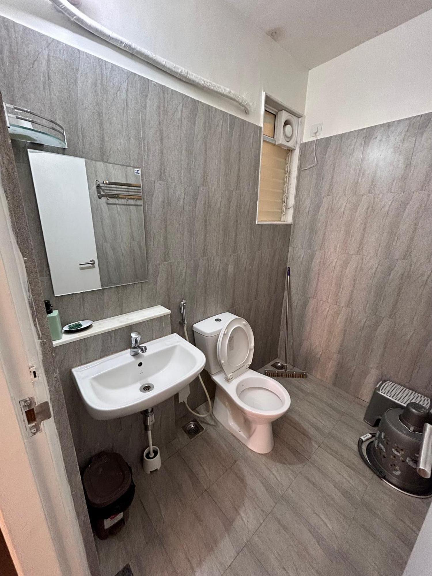 Good Stay Pool View Stylish Studio Apartment,6Km From Airport, 307 Dabolim Exterior foto